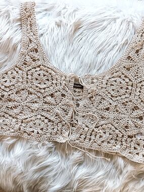 ↠ Biography Crochet Lace Sleeveless Ivory Cream Triple Tie Front Boho Crop Top